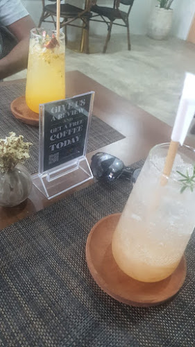 Crème Café Phuket - อำเภอเมืองภูเก็ต
