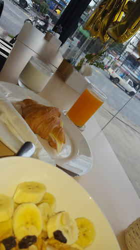 Comentarii opinii despre The Bread Basket Bakery & Cafe'