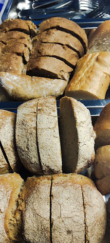 42 ถนน เกศขวัญ ตำบล กะรน อำเภอเมืองภูเก็ต ภูเก็ต 83100