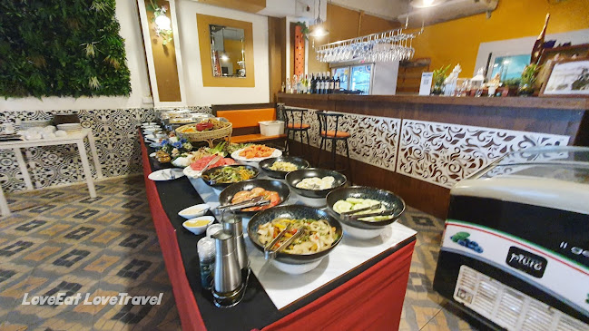 Kindee Pizzeria & Steak House