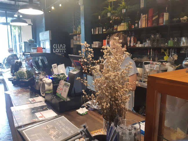 Charlotte 58 Cafe - การบริการอาหารและที่พัก