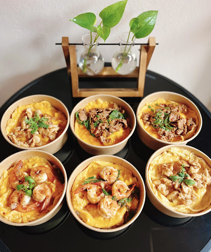 Easy Omelette - การบริการอาหารและที่พัก