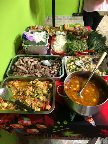 Opinii despre Sunny Bar Chalong în อำเภอเมืองภูเก็ต - การบริการอาหารและที่พัก