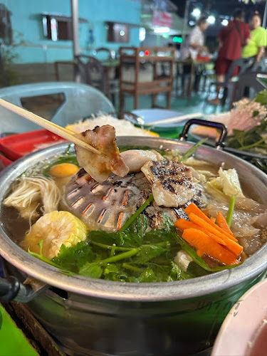 เจ้แอ้แจ่วฮ้อน หมูกระทะ อาหารตามสั่ง เดลิเวอรี่ (เจ้าเดิมบาร์กรูหมูกระทะ ซ.เทศบาล6) - เมือง