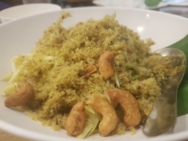 ร้านบุษบาปลาย่าง - การบริการอาหารและที่พัก