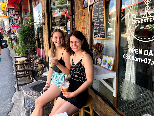 Street Cafe : Espresso bar - การบริการอาหารและที่พัก