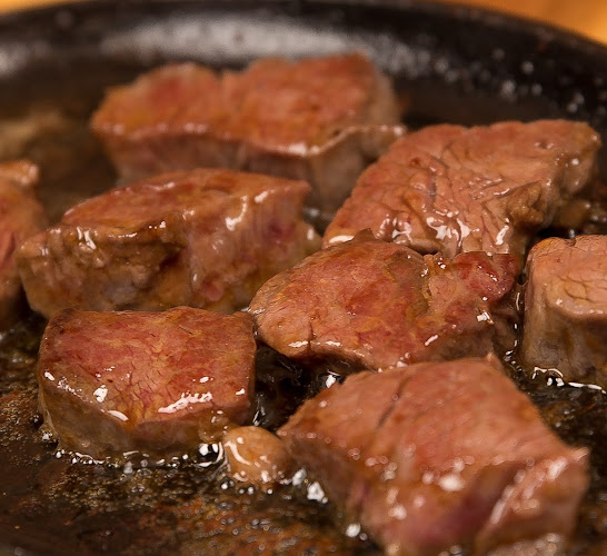 โคขุน แอท พัทยา by ดา - การบริการอาหารและที่พัก