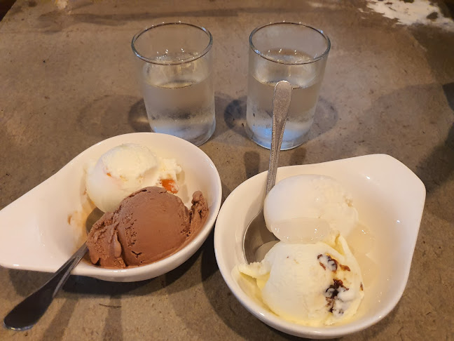 ไอศกรีมกะทิสดแม่เล็ก