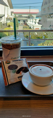 82, 16 ถ. เจ้าฟ้าตะวันออก ตำบล วิชิต อำเภอเมืองภูเก็ต ภูเก็ต 83000