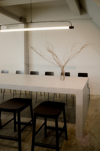 Abe Specialty Coffee - การบริการอาหารและที่พัก