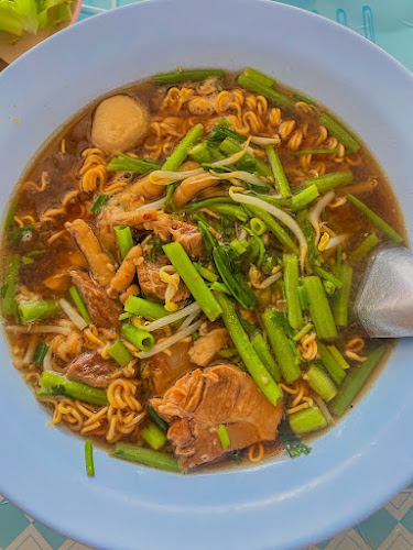 บ้านก๋วยเตี๋ยวแสงจันทร์ - อำเภอเมืองระยอง