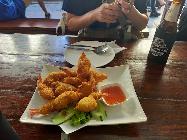 ร้านNumber.6 patong - การบริการอาหารและที่พัก