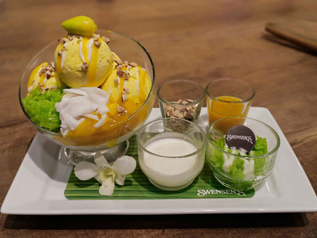 Opinii despre Swensen's Lotus Phayao în อำเภอเมืองพะเยา - การบริการอาหารและที่พัก