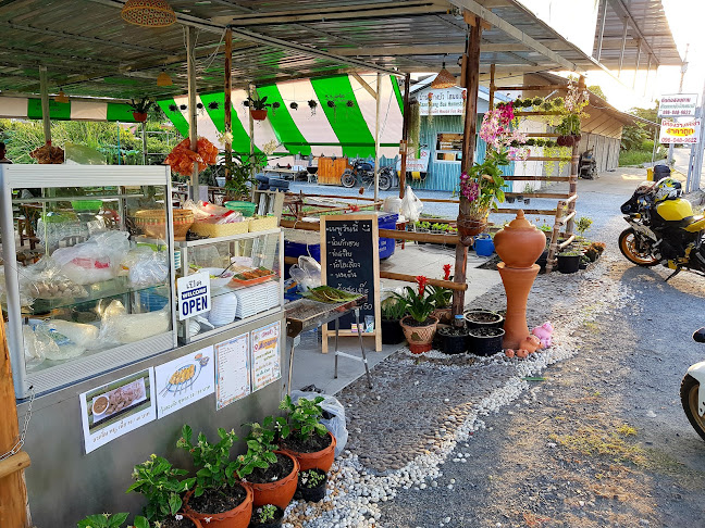 Opinii despre ร้านอาหารลุยทุ่ง (LuyThung Restaurant) în อำเภอบางพลี - การบริการอาหารและที่พัก