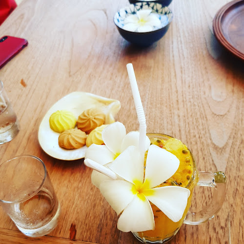 Opinii despre Kiki's Coffee Garden în อำเภอเมืองภูเก็ต - การบริการอาหารและที่พัก