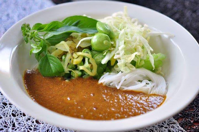 ตำซั่วเส้นสดสาขา2 - การบริการอาหารและที่พัก