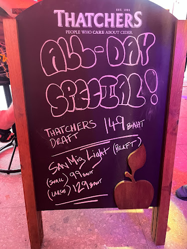 Opinii despre Hookup Corner în อำเภอบางละมุง - การบริการอาหารและที่พัก