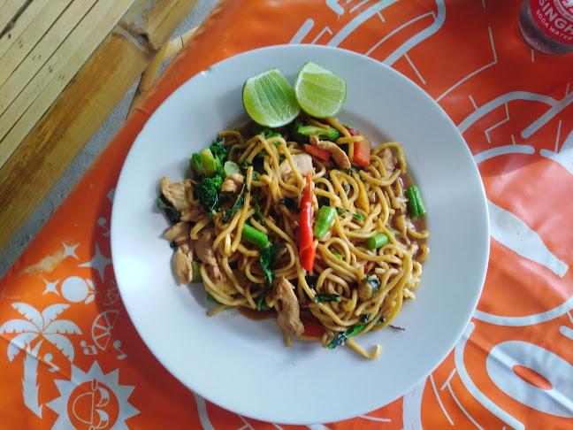 V82W+4M2 ตำบล ฉลอง อำเภอเมืองภูเก็ต ภูเก็ต 83000