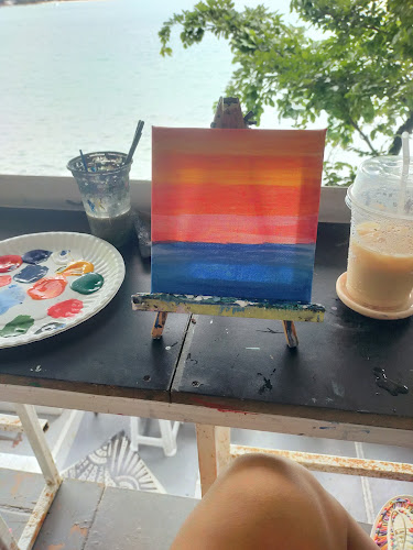 Sea Scape House Cafe' & Art - การบริการอาหารและที่พัก