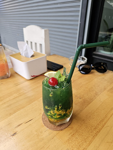 Opinii despre BiaBoon Coffe & Bar în อำเภอบางละมุง - การบริการอาหารและที่พัก