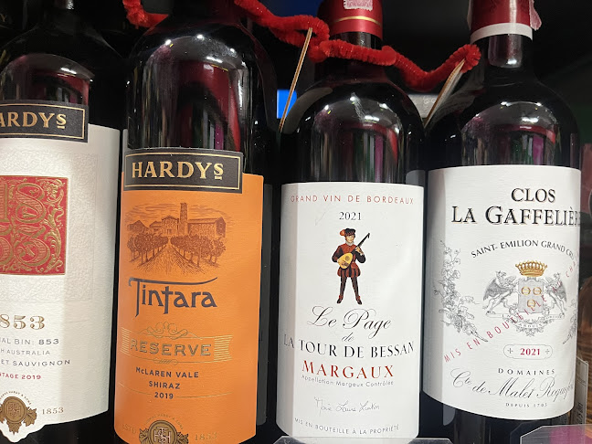 Opinii despre ร้านขายเหล้าเพชรงาม ไวน์ สุรา เบียร์ ปลีก-ส่ง นครปฐมตัวแทนจำหน่ายสุรา เหล้าทุกชนิด (ค้าปลีก-ขายส่งสุราทุกชนิด) în อำเภอเมืองนครปฐม - การบริการอาหารและที่พัก