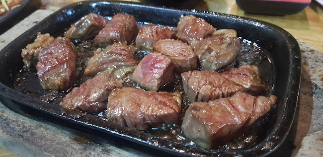 โคขุน แอท พัทยา by ดา - อำเภอบางละมุง