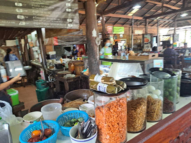 Comentarii opinii despre ร้านอาหารปั๋นใจ๋