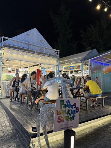 Patong Walking Street @ The Prism - การบริการอาหารและที่พัก