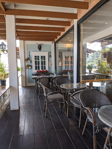 Comentarii opinii despre Coffee Hills Cafe