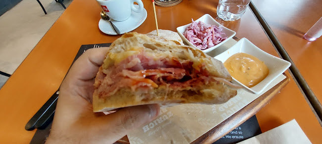 Zurich Bread Cafe - อำเภอบางละมุง