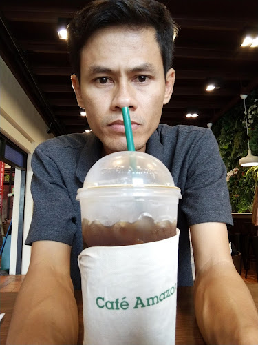 อเมซอนแยกอำเภอ - การบริการอาหารและที่พัก