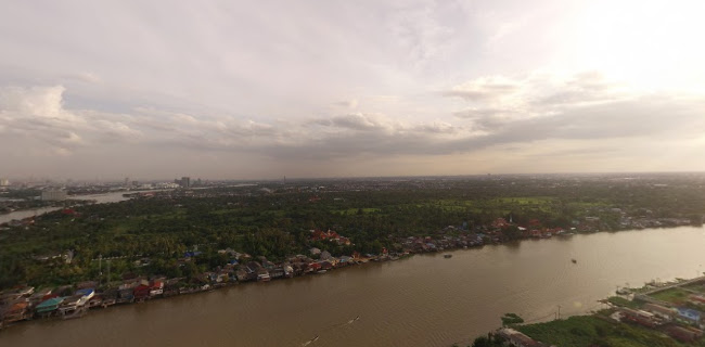 River Wine Restaurant&Karaoke - อำเภอปากเกร็ด