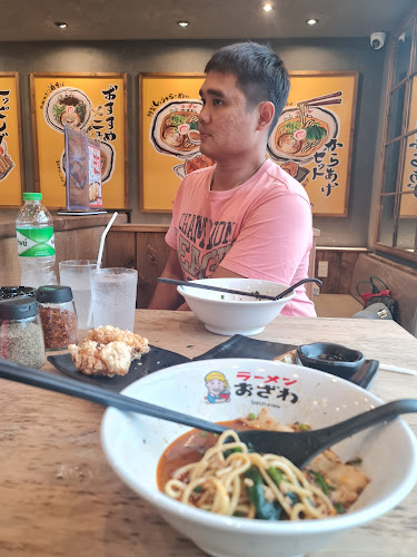 Ozawa Ramen Hatyai - การบริการอาหารและที่พัก