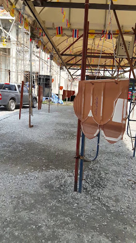 ตลาดน้ำหนองพะอง - การบริการอาหารและที่พัก