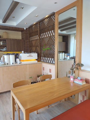 Tribe Cafe - อำเภอบางละมุง