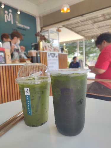 BUNNY-T Coffee&Bistro - การบริการอาหารและที่พัก