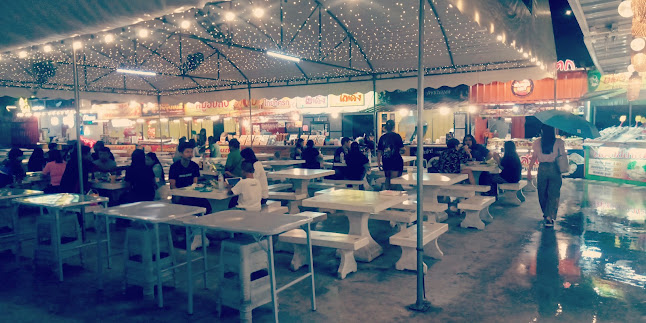 ตลาดบิ๊กฟู้ด แหลมฉบัง Bigfood แหลมฉบัง - การบริการอาหารและที่พัก