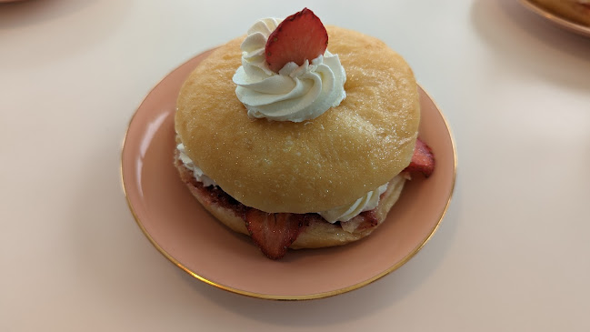 11 ซอย 5 เมืองพัทยา อำเภอบางละมุง ชลบุรี 20150