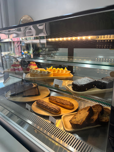 Comentarii opinii despre Crème Café Phuket