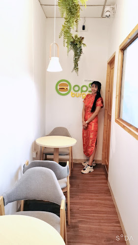 C24 ตรงข้ามพระพรหม ซอย ปทุมทอง