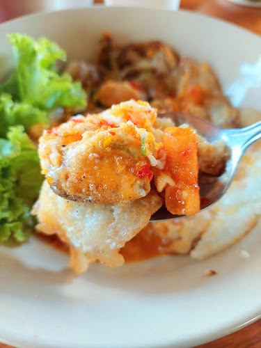 146 69 ซอย รุ่งเรือง ตำบลเชิงเนิน อำเภอเมืองระยอง ระยอง 21000