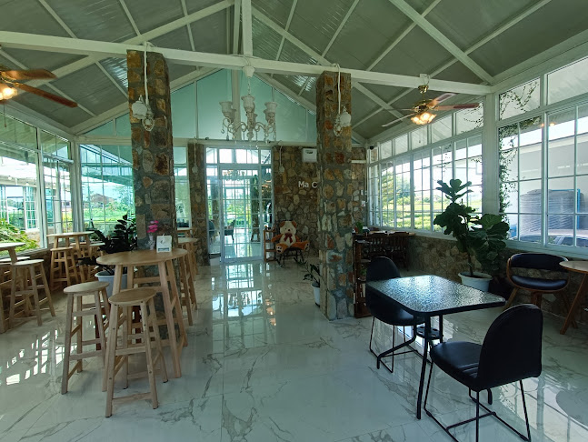 Opinii despre Ma Cheminee tree & coffee house în อำเภอบางละมุง - การบริการอาหารและที่พัก