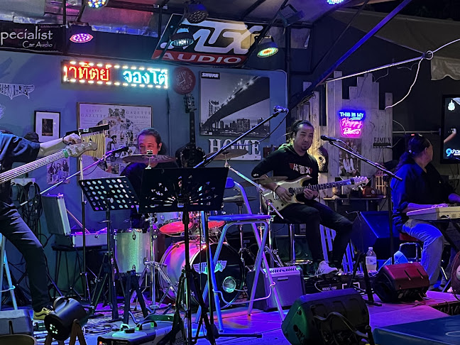 Comentarii opinii despre Pe' Hi-Rock Cafe