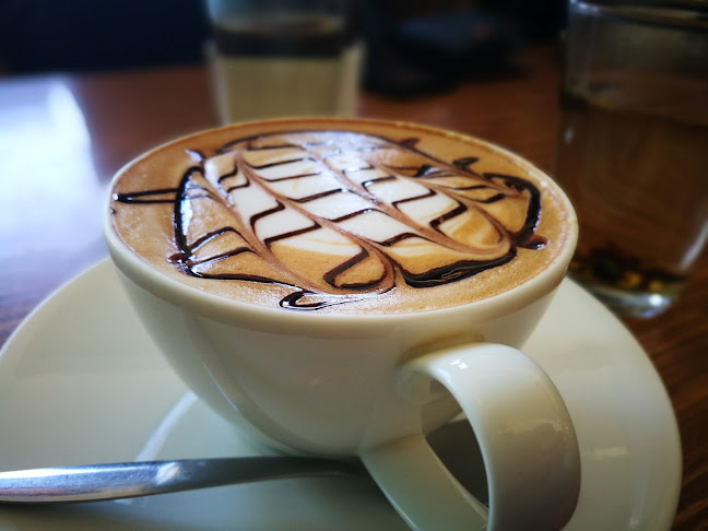 Sarin Coffee Shop - การบริการอาหารและที่พัก