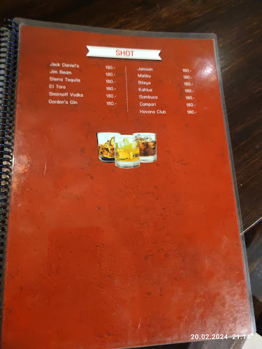 94 ถ. กระบี่ ตำบลตลาดเหนือ อำเภอเมืองภูเก็ต ภูเก็ต 83000