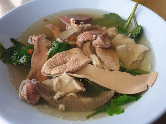 Opinii despre ศรีนวลต้มเลือดหมู în อำเภอเมืองสระแก้ว - การบริการอาหารและที่พัก