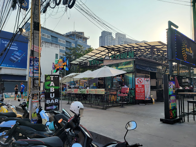 Comentarii opinii despre The corner bar