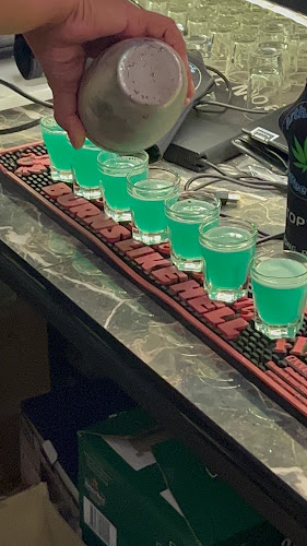 i 52 Otop Market 237/18 ตำบลป่าตอง อำเภอกะทู้ ภูเก็ต 83150