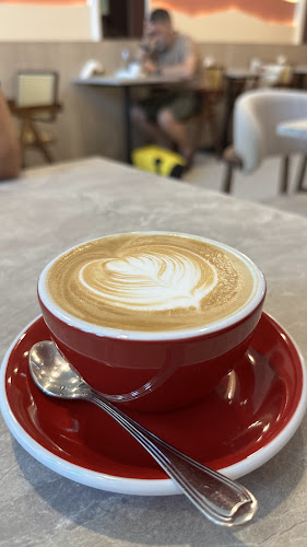 Comentarii opinii despre Cafe Delight Phuket Old Town