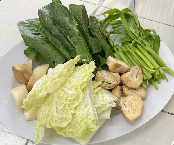 ตา ต้า สุกี้ - อำเภอบางละมุง